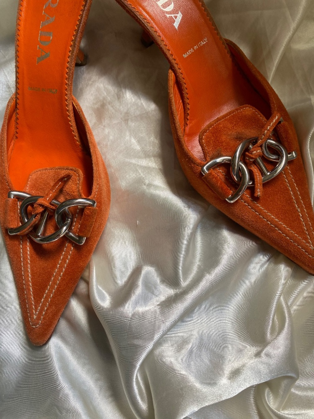 Vintage y2k Prada Orange Suede Chain Pointed Toe Kitten Heel Size 37 / 6.5/7 - Picture 2 of 9